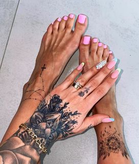 Marita Surma feet photo 4