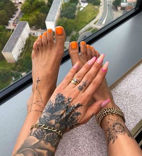 Marita Surma feet photo 2