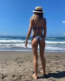 Mariya Gorban feet photo thumbnail