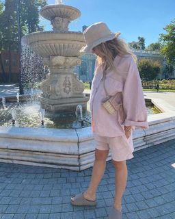 Mariya Gorban feet photo thumbnail