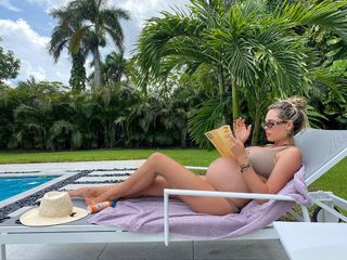 Mariya Gorban feet photo thumbnail