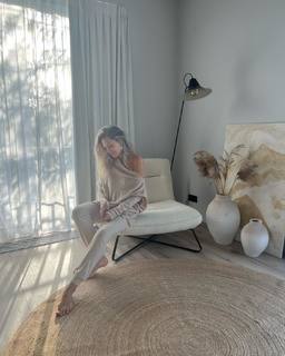 Mariya Gorban feet photo thumbnail