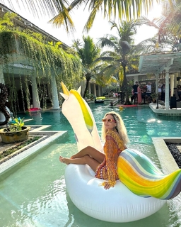 Mariya Gorban feet photo thumbnail