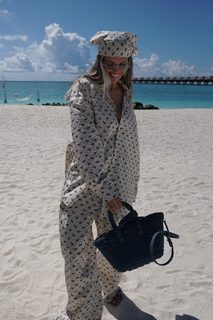 Mariya Gorban feet photo thumbnail