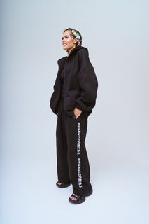 Mariya Gorban feet photo thumbnail