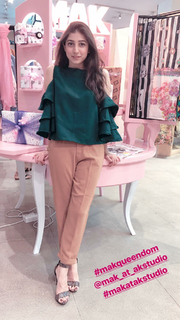 Mariyam Nafees feet photo 3