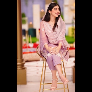 Mariyam Nafees feet photo 6