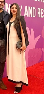 Mariyam Nafees feet photo 1