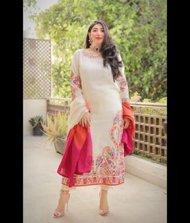 Mariyam Nafees feet photo 9