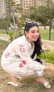 Mariyam Nafees feet photo 2