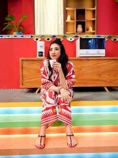 Mariyam Nafees feet photo 8