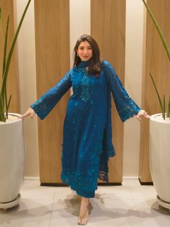 Mariyam Nafees feet photo 4