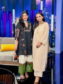 Mariyam Nafees feet photo 1
