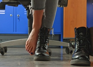 Marjorie Bourgeois feet photo 8