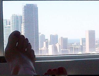 Marjorie De Sousa feet photo thumbnail
