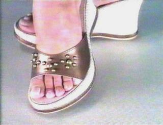 Marjorie De Sousa feet photo thumbnail