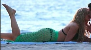 Marjorie De Sousa feet photo thumbnail