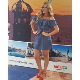 Marjorie De Sousa feet photo thumbnail