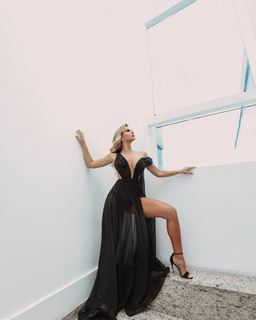 Marjorie De Sousa feet photo thumbnail