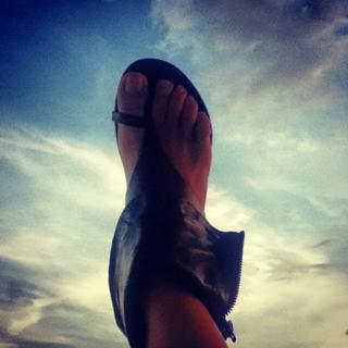Marjorie De Sousa feet photo thumbnail