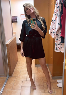 Marjorie De Sousa feet photo thumbnail