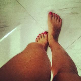 Marjorie De Sousa feet photo thumbnail