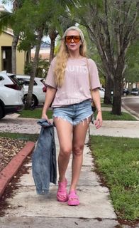 Marjorie De Sousa feet photo thumbnail