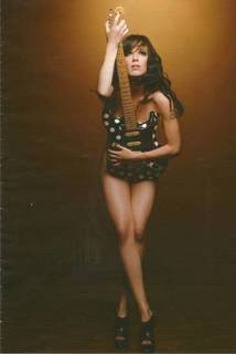 Marjorie Estiano feet photo thumbnail