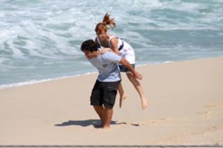 Marjorie Estiano feet photo thumbnail