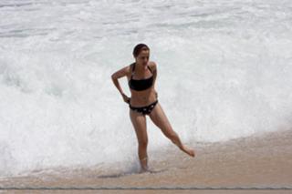 Marjorie Estiano feet photo thumbnail