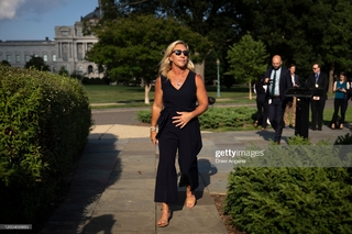 Marjorie Taylor Greene feet photo thumbnail