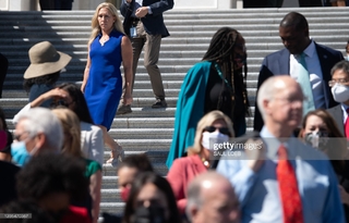 Marjorie Taylor Greene feet photo thumbnail