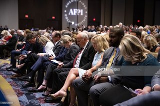 Marjorie Taylor Greene feet photo thumbnail