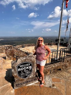 Marjorie Taylor Greene feet photo thumbnail