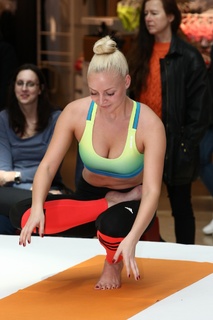 Markéta Konvicková feet photo 3