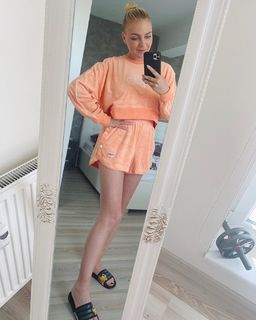 Markéta Konvicková feet photo 4