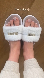 Markéta Konvicková feet photo 17