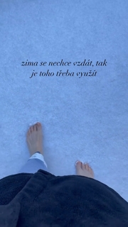 Markéta Pekarová Adamová feet photo 1