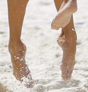 Markéta Sluková feet photo 8