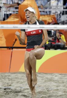 Markéta Sluková feet photo 8
