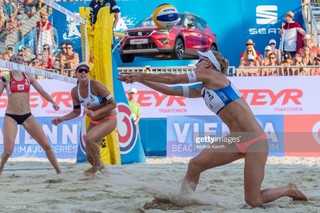 Markéta Sluková feet photo 7
