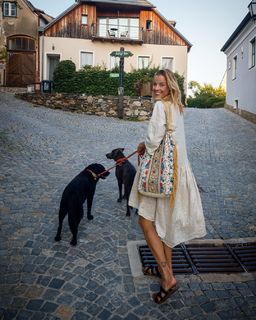 Markéta Sluková feet photo 3
