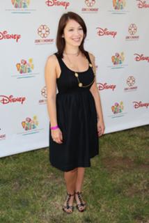 Marla Sokoloff feet photo thumbnail