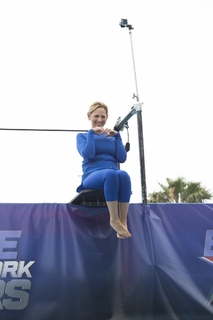 Marlee Matlin feet photo thumbnail