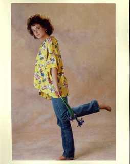 Marlee Matlin feet photo thumbnail
