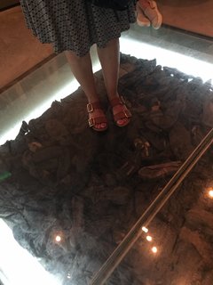 Marlee Matlin feet photo thumbnail