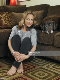 Marlee Matlin feet photo thumbnail