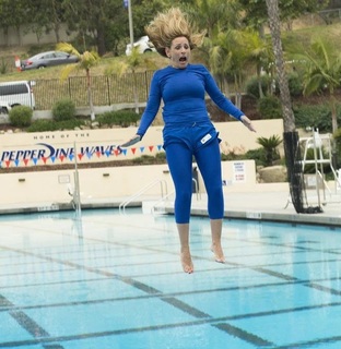 Marlee Matlin feet photo thumbnail