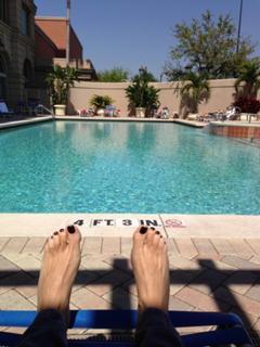 Marlee Matlin feet photo thumbnail