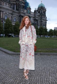 Marleen Lohse feet photo 1